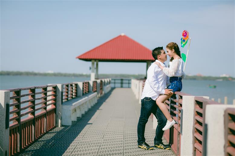 ถ่ายรูปแต่งงาน ชุดไทย ชุดเจ้าสาว เช่าชุดแต่งงาน ถ่ายรูปแต่งงานราคาถูก ถ่ายภาพ แต่งงาน ถ่ายรูป ร้านถ่ายรูปแต่งงาน สตูดิโอ ร้านเวดดิ้งนครปฐม