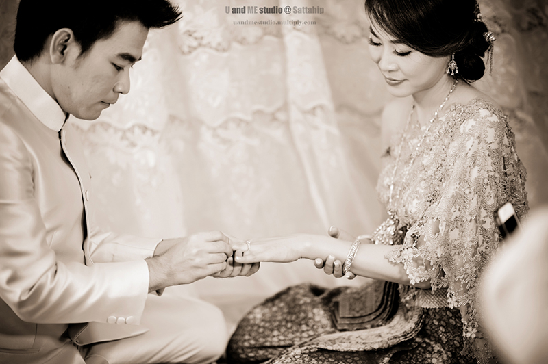U And Me Studio @ สัตหีบ , ประเพณีการแต่งงาน , ประเพณีการแต่งงานแบบไทย , การจัดงานแต่งงานแบบไทย , ชุดพิธีงาน , พิธีงานแต่งงาน , จัดงานแต่งงาน , แต่งงาน , งานแต่งงาน , ชุดแค่งงานพิธีเช้า , การแต่งงาน พิธีเช้า , พิธีพานขันหมาก , งานแต่งงาน สัตหีบ , สตูดิโอ สัตหีบ , ชุดแต่งงาน สัตหีบ
