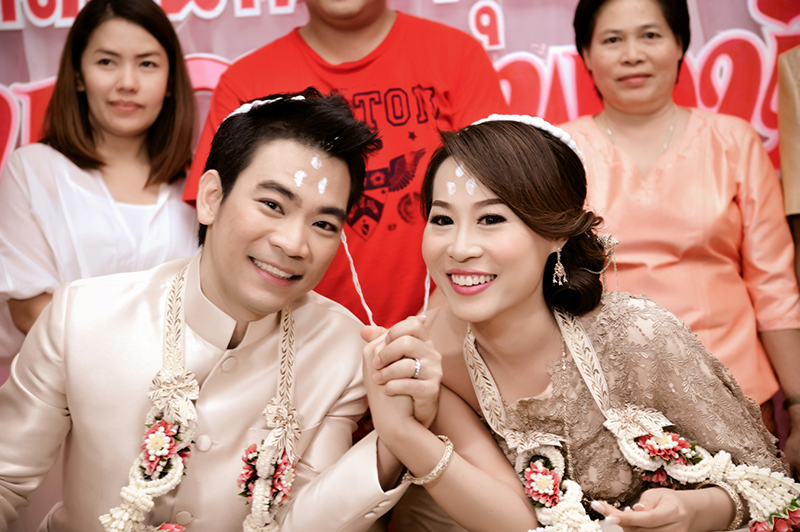 U And Me Studio @ สัตหีบ , ประเพณีการแต่งงาน , ประเพณีการแต่งงานแบบไทย , การจัดงานแต่งงานแบบไทย , ชุดพิธีงาน , พิธีงานแต่งงาน , จัดงานแต่งงาน , แต่งงาน , งานแต่งงาน , ชุดแค่งงานพิธีเช้า , การแต่งงาน พิธีเช้า , พิธีพานขันหมาก , งานแต่งงาน สัตหีบ , สตูดิโอ สัตหีบ , ชุดแต่งงาน สัตหีบ